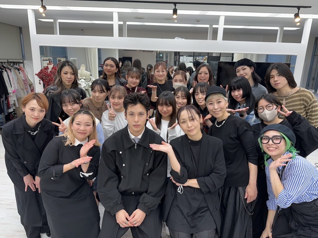 芸能業界へアメイクとして第一線で輝く木村 美貴子さんのヘアメイクセミナー開催